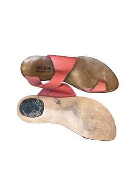 CYDWOQ Women’s Coral Leather Slide Sandals with Toe Loop